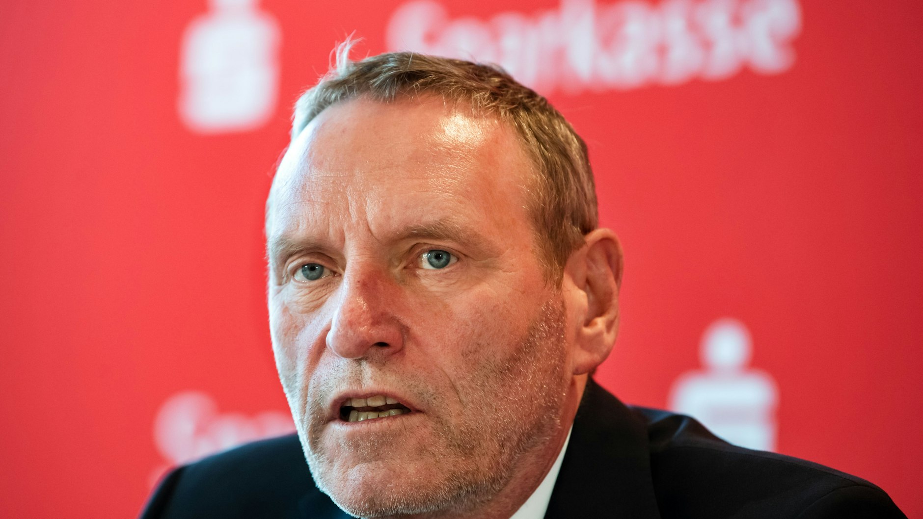 Helmut Schleweis, Präsident des Deutschen Sparkassen- und Giroverbandes (DSGV), sieht 60 Prozent der Deutschen an ihren finanziellen Grenzen.