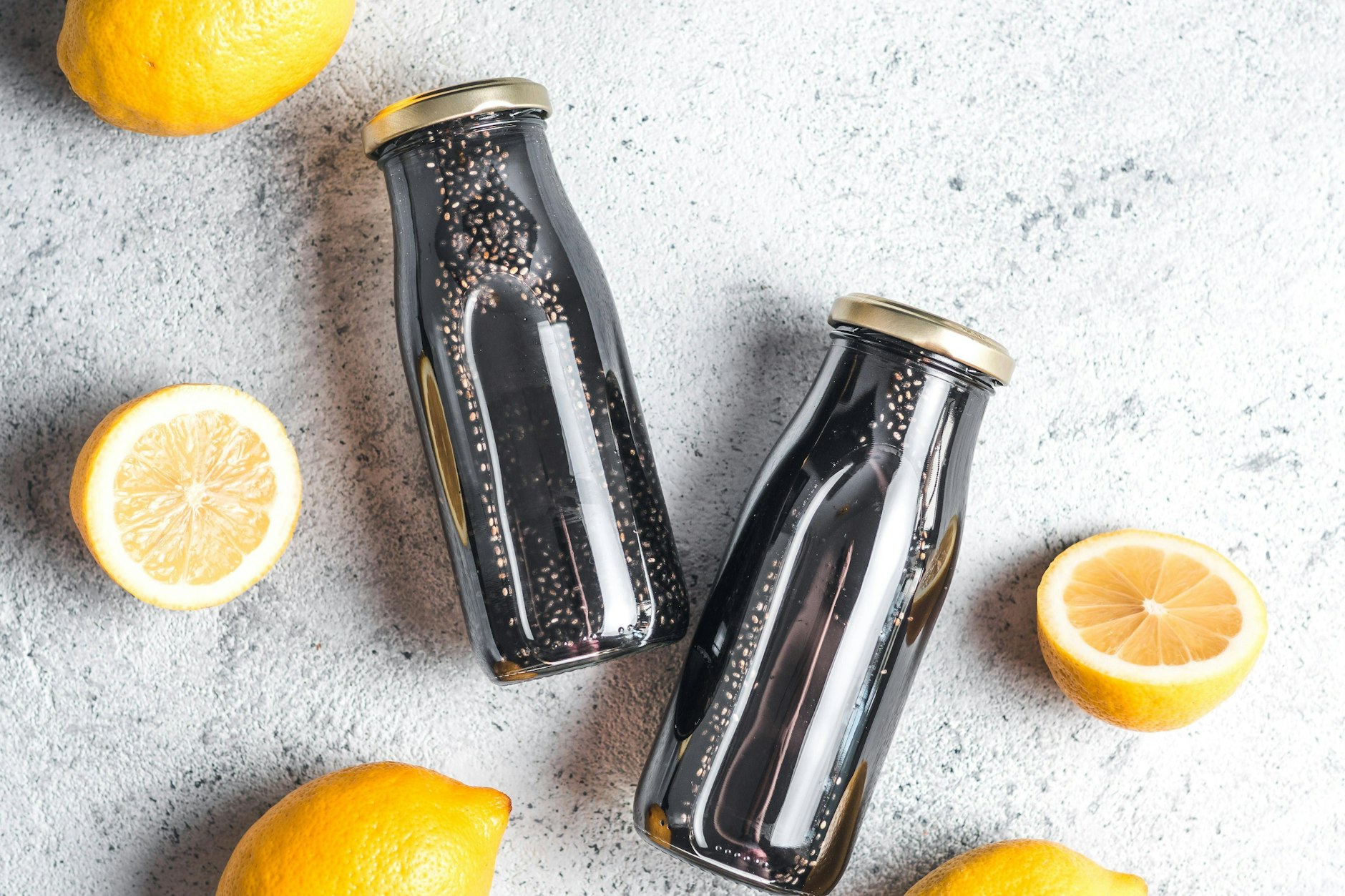 Chia-Wasser eignet sich perfekt als Kilokick für die Fettverbrennung - wir haben das Rezept.