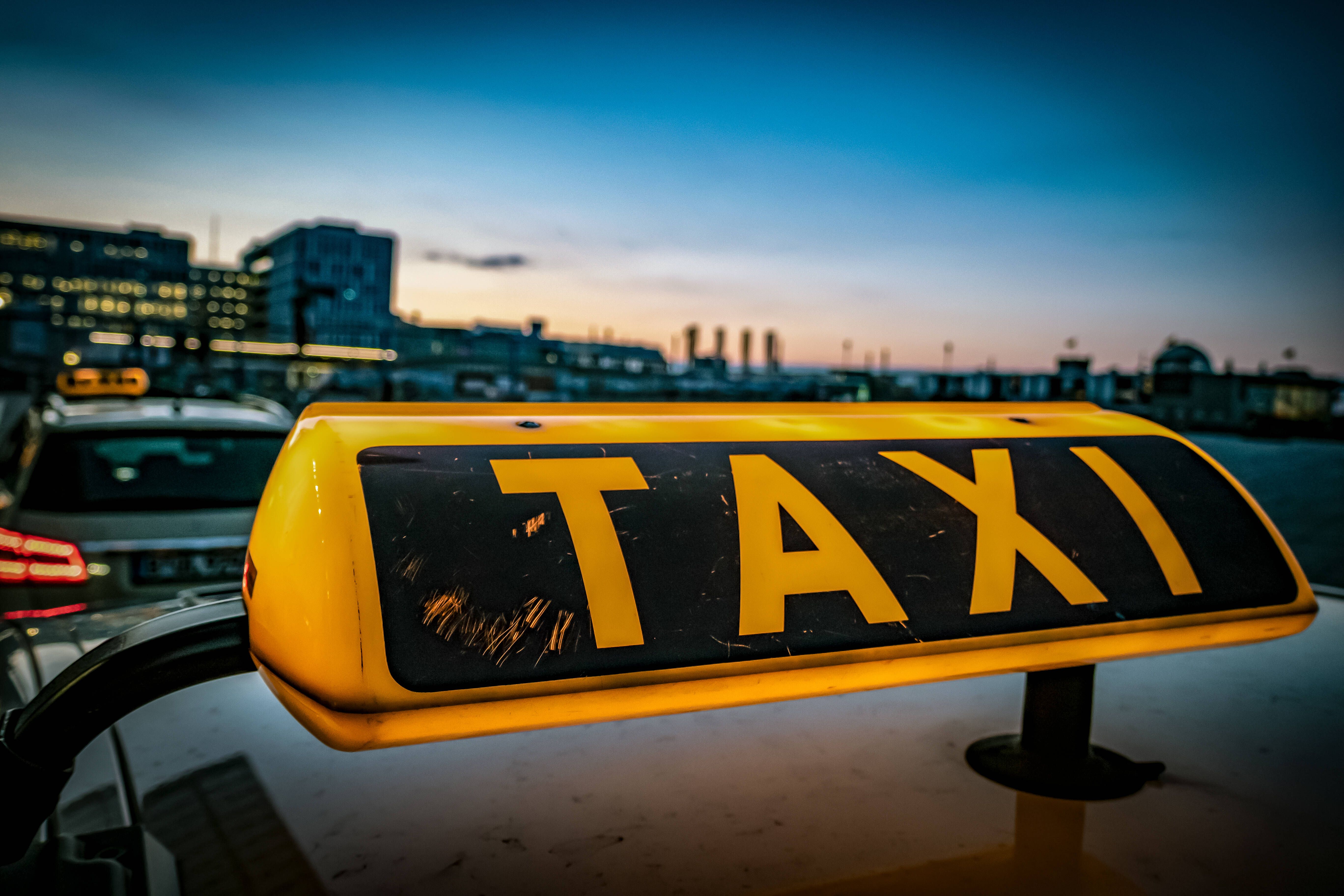 Image - Nach dem 9-Euro-Ticket: Kommt jetzt die Taxi-Flatrate? Ein Berliner Professor weiß alles über die geniale Idee