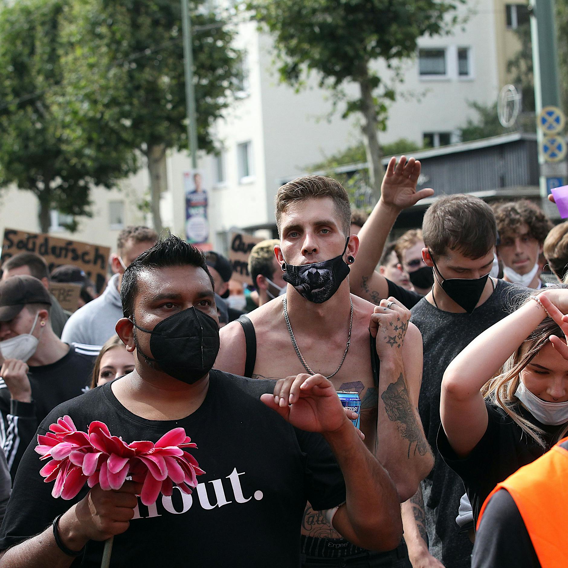 Zug der Liebe 2022: Auf Berlins Straßen wird wieder getanzt