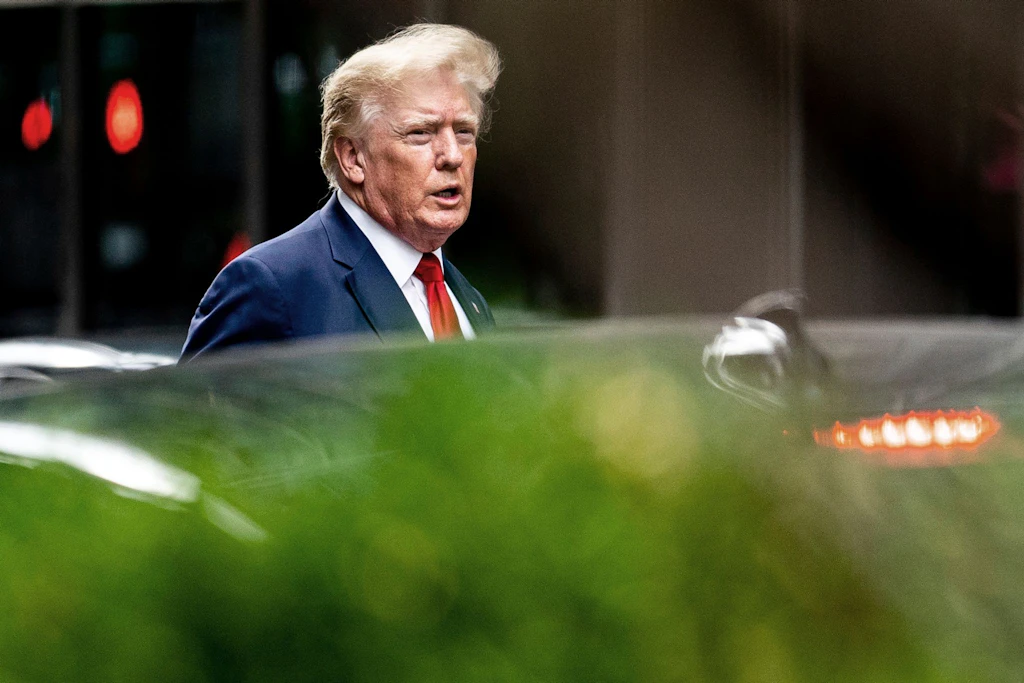 Donald Trump nahm wohl über 700 Seiten vertrauliche Dokumente mit