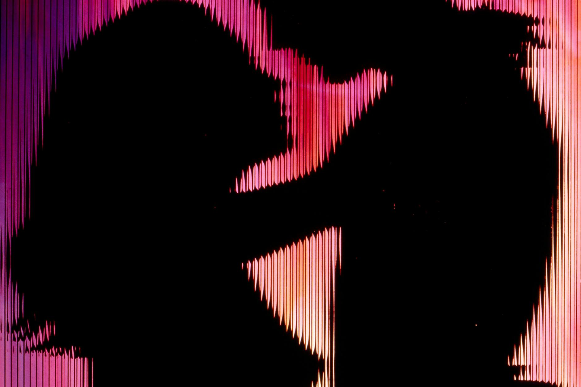 Die Silhouette eines Paares.