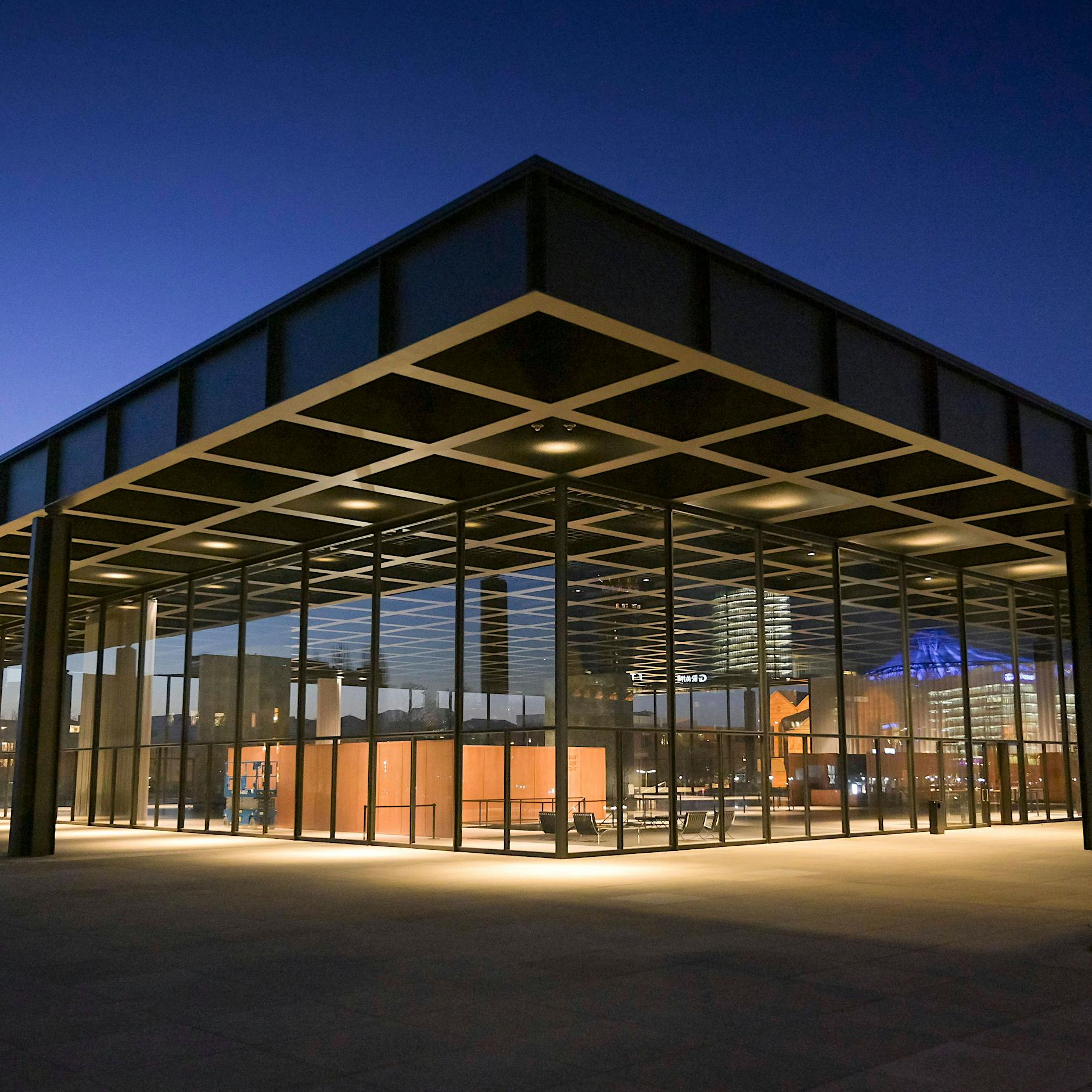 Ist die Neue Nationalgalerie Berlin zu luftig in Zeiten des Gasmangels?