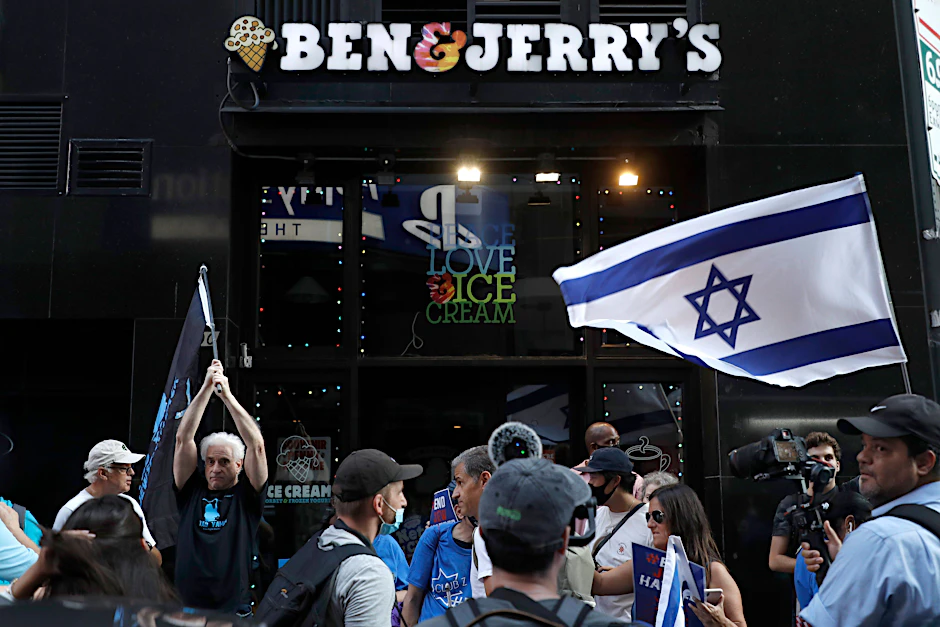 Proteste gegen den geplanten Verkaufsstopp vor einer Ben & Jerry