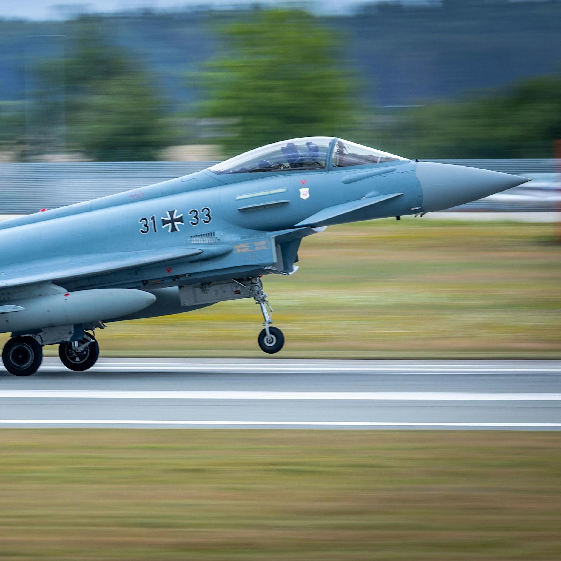 Russische Militärflugzeuge nähern sich Nato-Luftraum