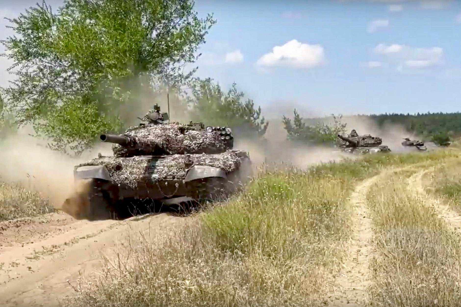 Russische Truppen in der Region Luhansk: Viele von Putins Soldaten sind entsetzt vom Alltag an der Front.