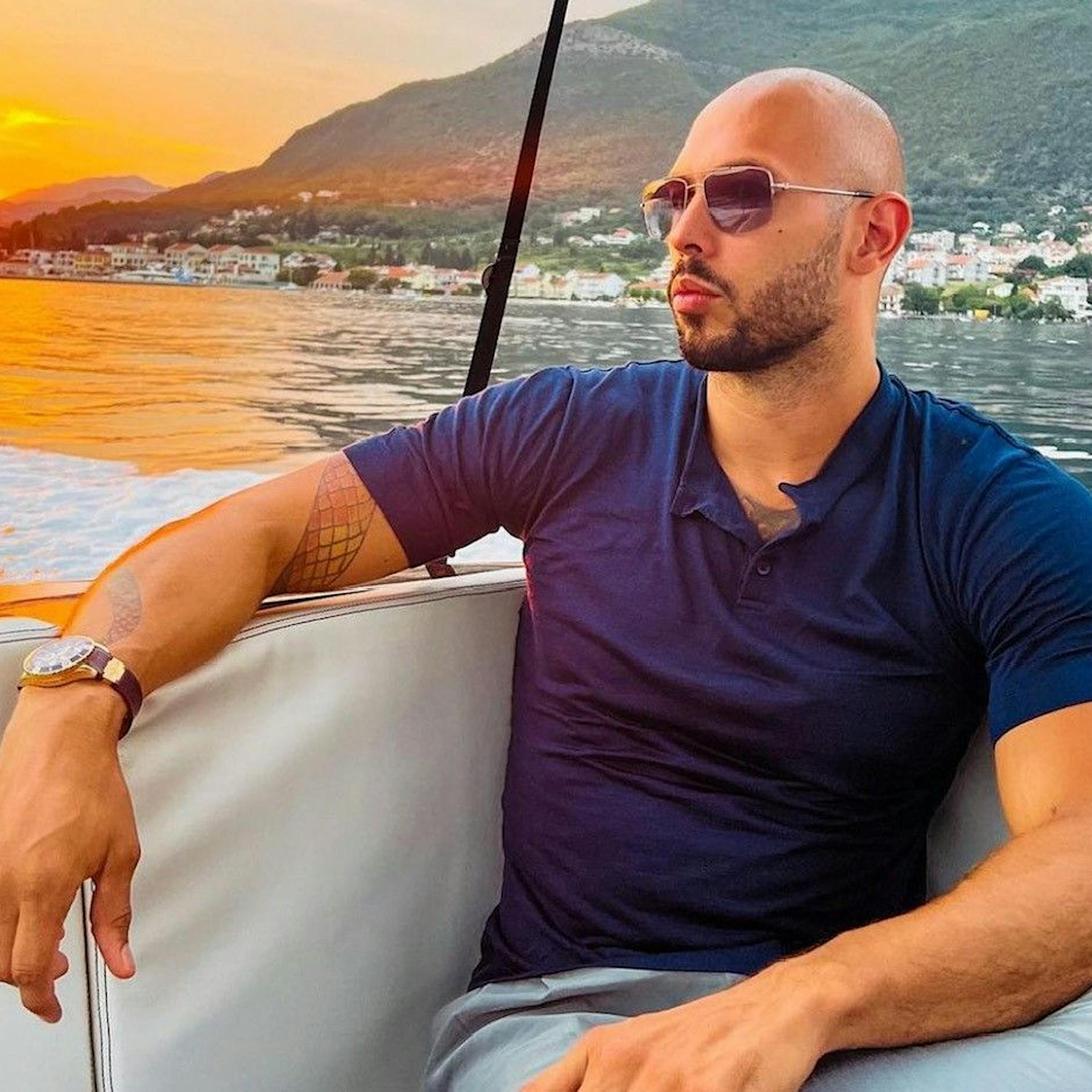 „Hassfluencer “: Wie die sozialen Medien im Fall des Andrew Tate versagten