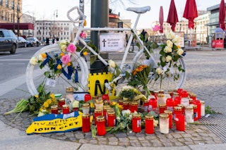 Berlins traurige Verkehrsbilanz: Wo es überall tödliche Unfälle gab – und wie JETZT die Unfallstellen entschärft werden
