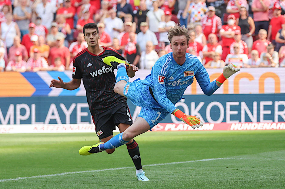 Genugtuung? Union-Keeper Frederik Rönnow ist viel zu höflich, so was zu sagen