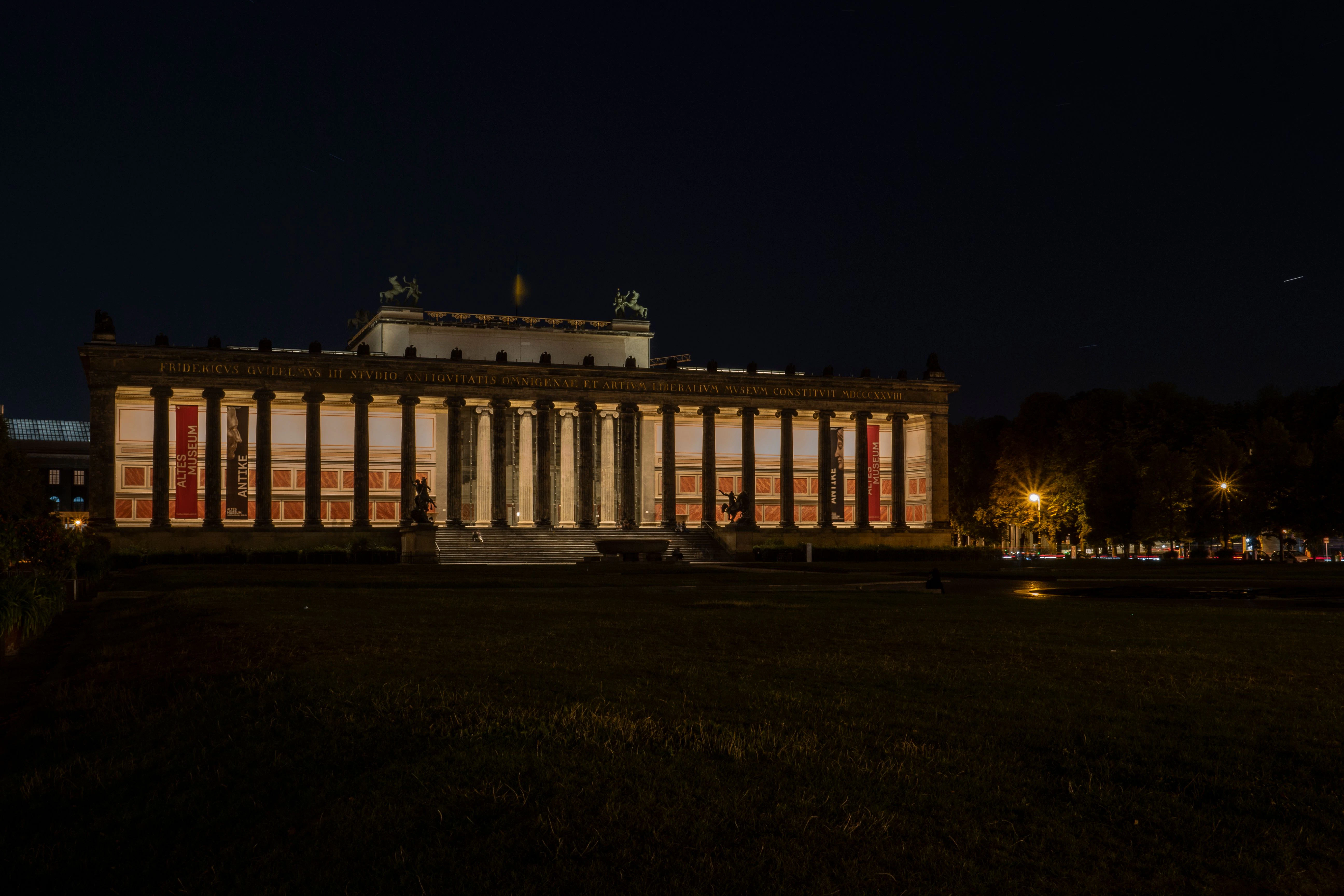 Zappenduster: Der Lustgarten wird nicht mehr erleuchtet. Warum auch?