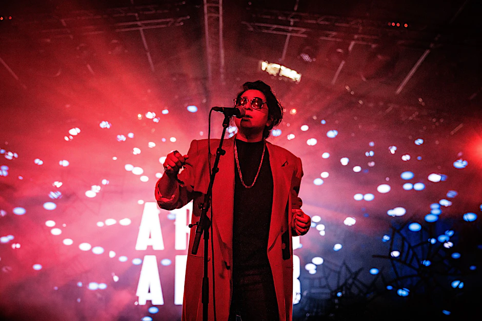 Die pakistanische Grammy-Preisträgerin Arooj Aftab spielte auch beim Pop-Kultur-Festival.