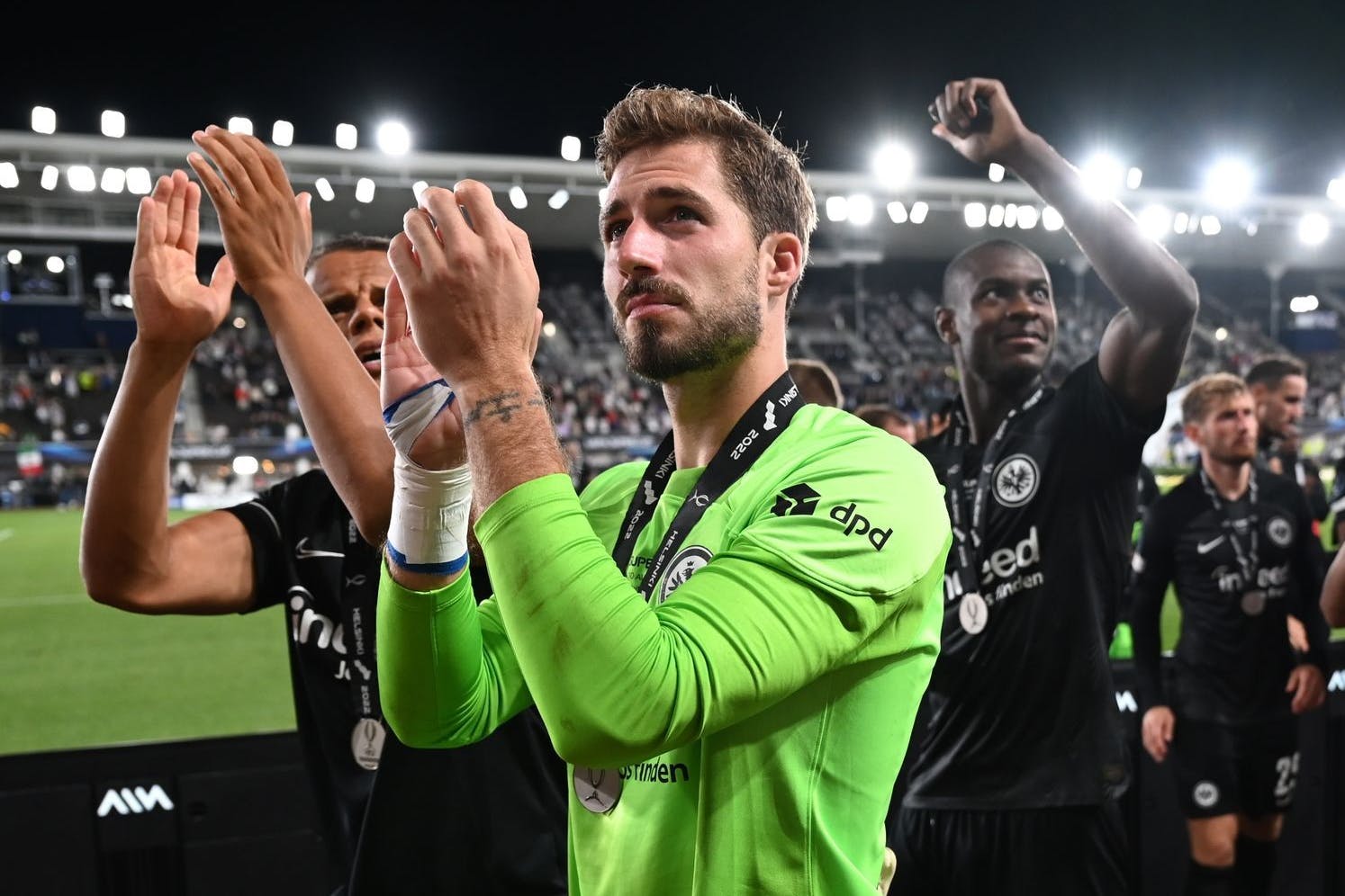 Keeper Kevin Trapp hält Eintracht Frankfurt die Treue.
