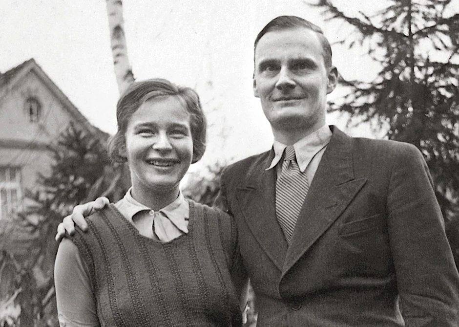 Harro Schulze-Boysen (r.) wurde am 31. August vor genau 80 Jahren von der Gestapo verhaftet – als Erster des aufgeflogenen Widerstandsnetzwerks Rote Kapelle. Seine Frau Libertas (l.) fiel am 8. September in Gestapo-Hände.
