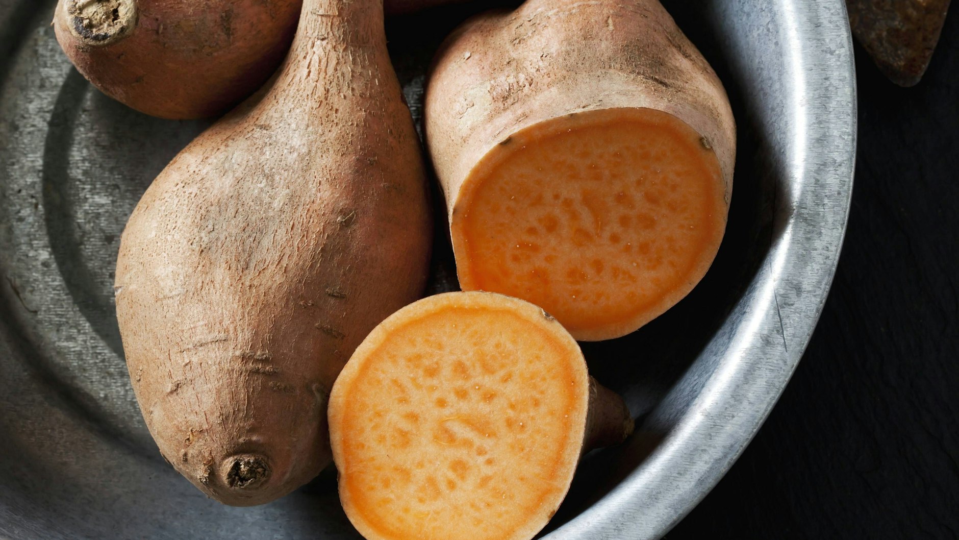 Die Süßkartoffel ist super gesund und macht lange satt.