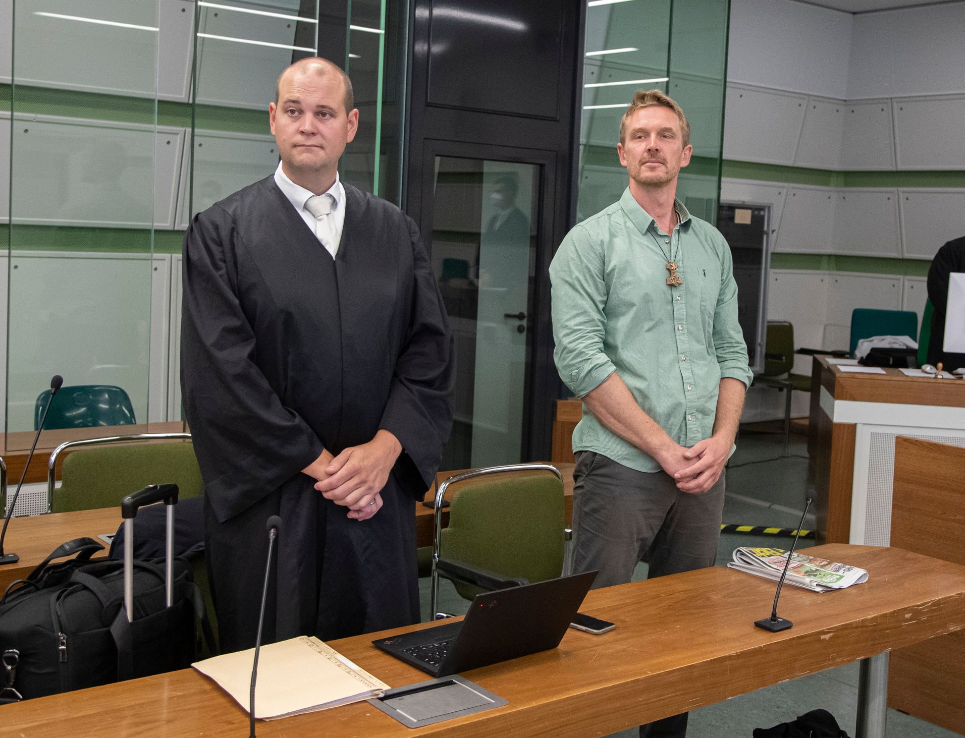 Image - Knallhart-Urteil: Bewährungsstrafe für den rechtsextremen Berliner „Volkslehrer“