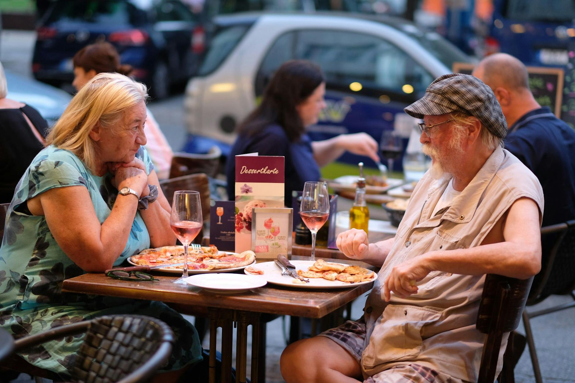 Das Paar hat über eine Stunde auf die Pizza gewartet. Die Anwohner kommen oft ins Italo und sind normalerweise zufrieden.