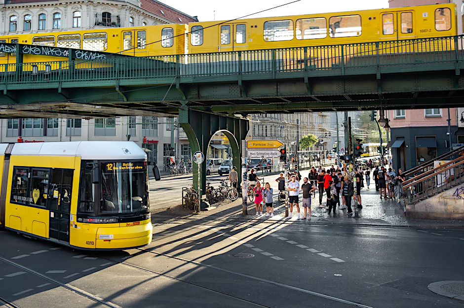 Die Kreuzung Eberswalder Straße in Prenzlauer Berg.