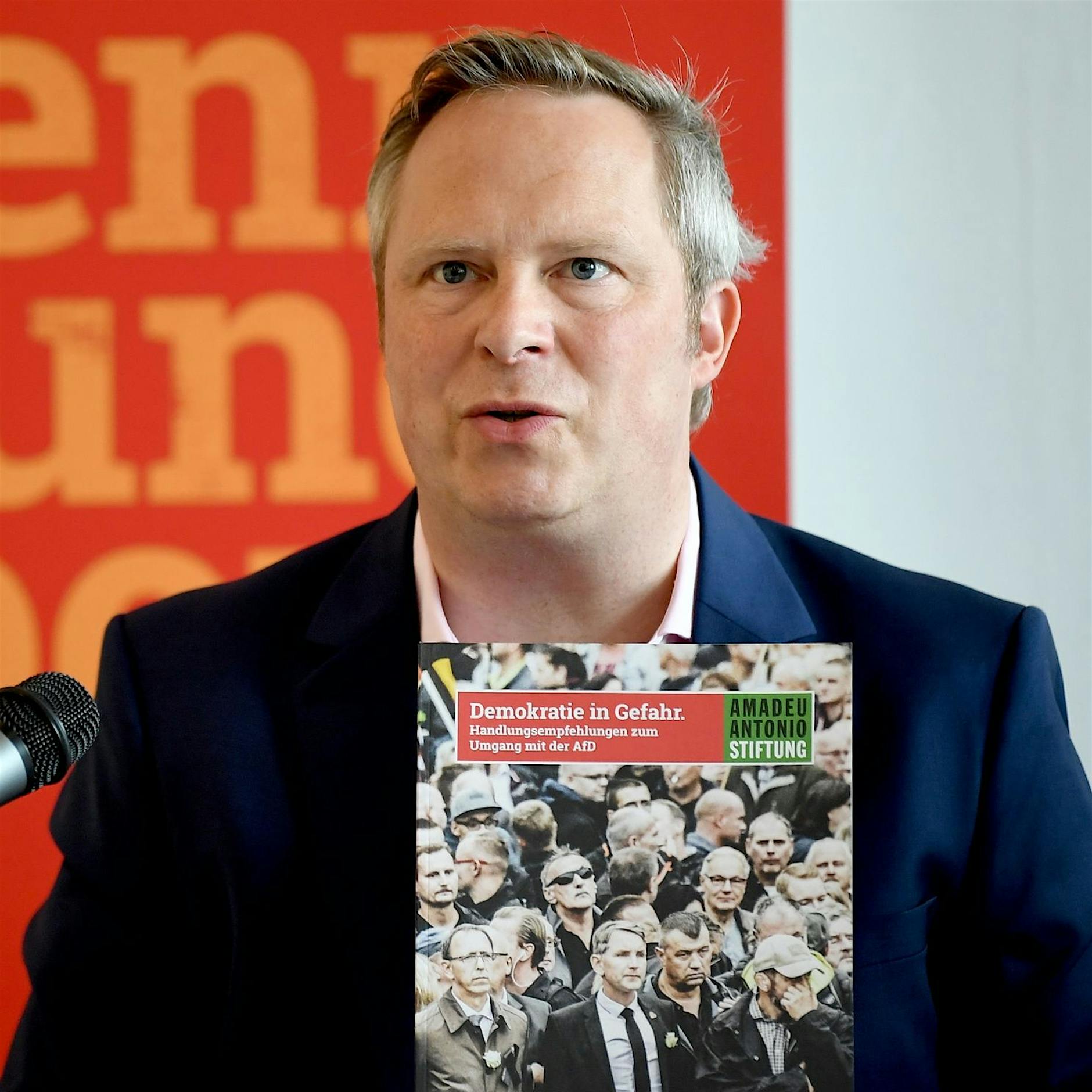 Stiftung sieht wachsendes anti-demokratisches Protestmilieu