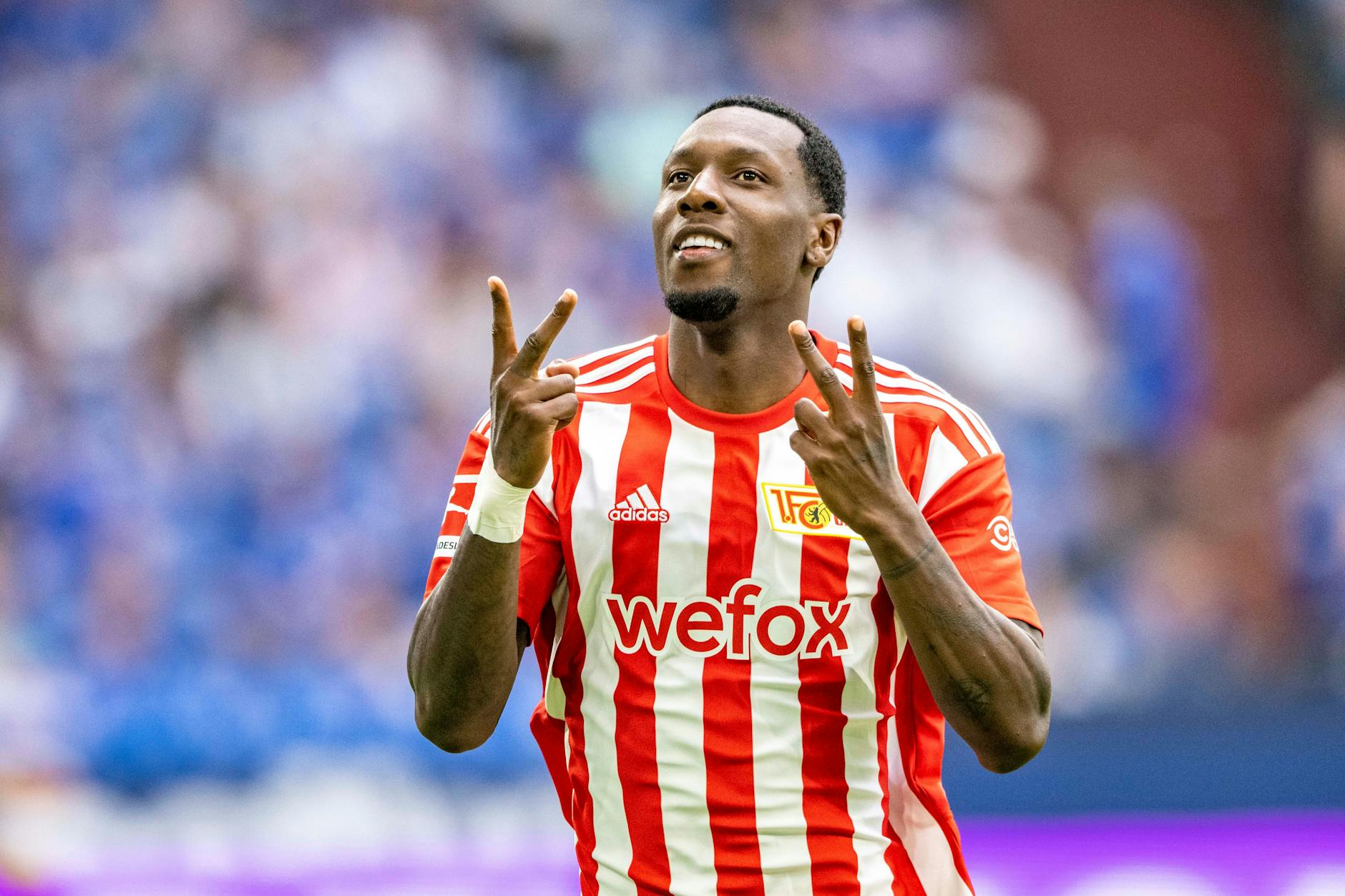 Union-Stürmer Sheraldo Becker traf auf Schalke doppelt und zeigt seine starke Ausbeute in dieser Saison an: vier Tore aus vier Spielen. 