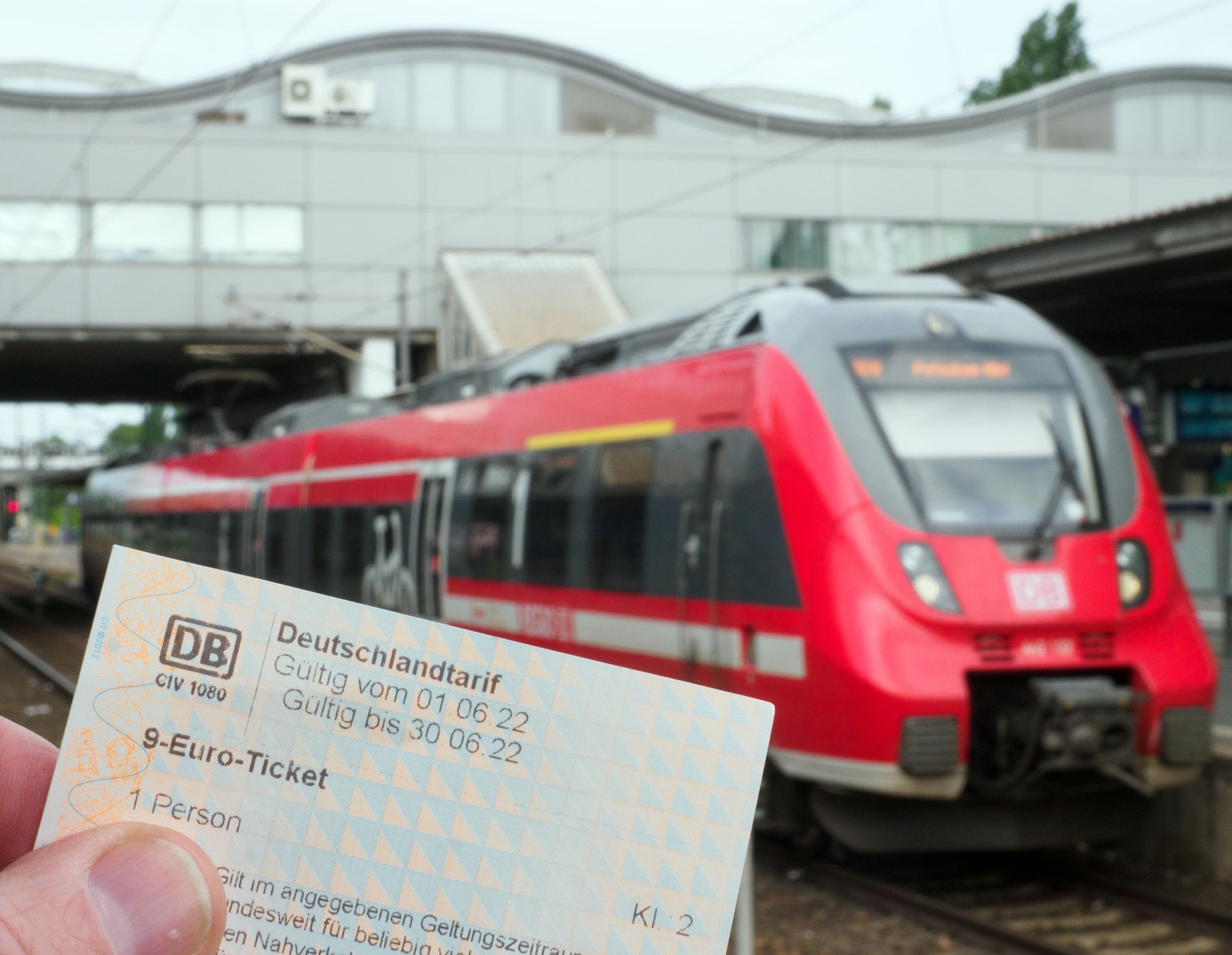 Berliner Alleingang zu 9-Euro-Nachfolgeticket: DARUM fühlt sich Brandenburg vor den Kopf gestoßen