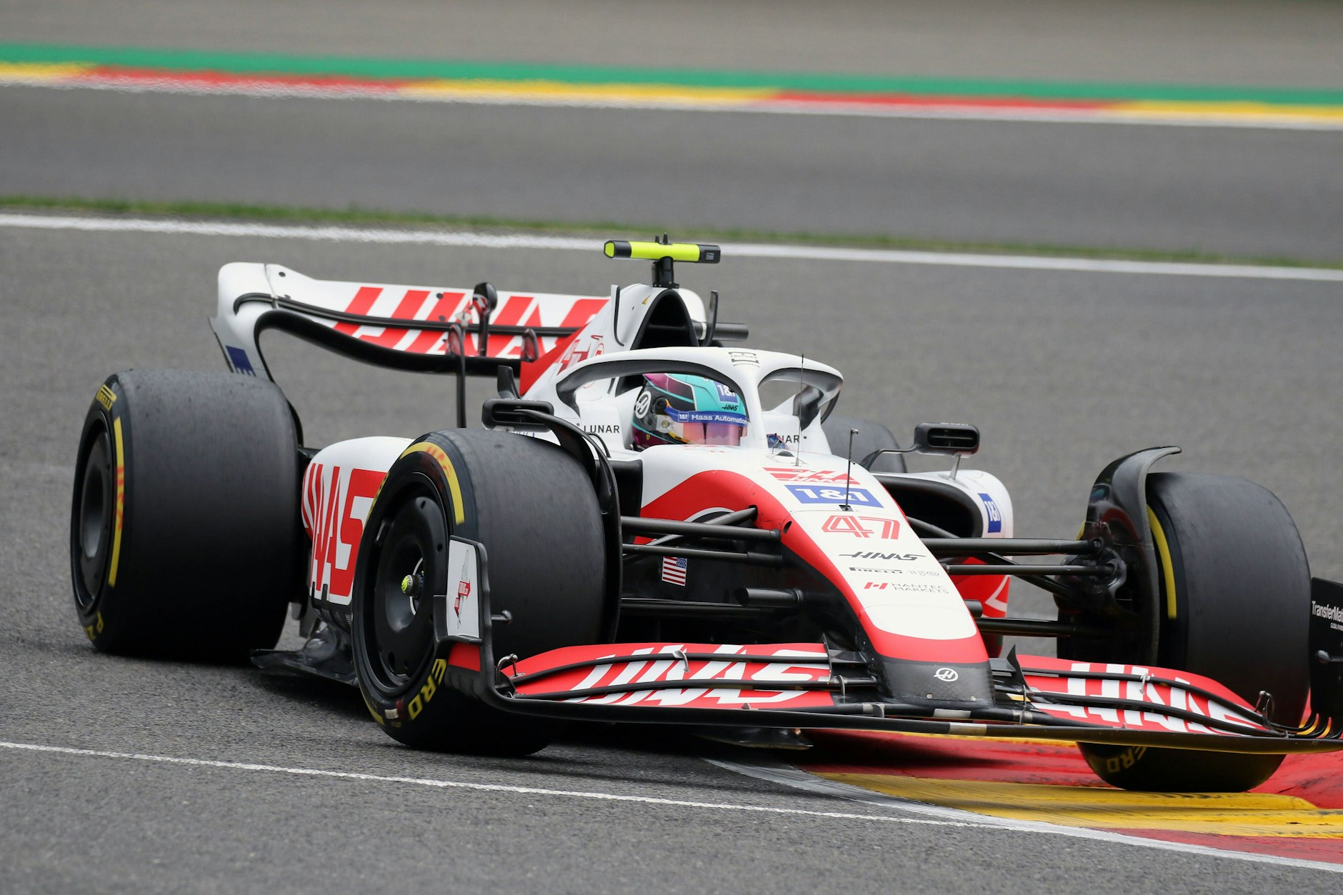 Mick Schumacher verbremste sich in der Qualifikation zum Formel-1-Rennen in Spa und startet in Belgien nach einem Getriebewechsel als Letzter.