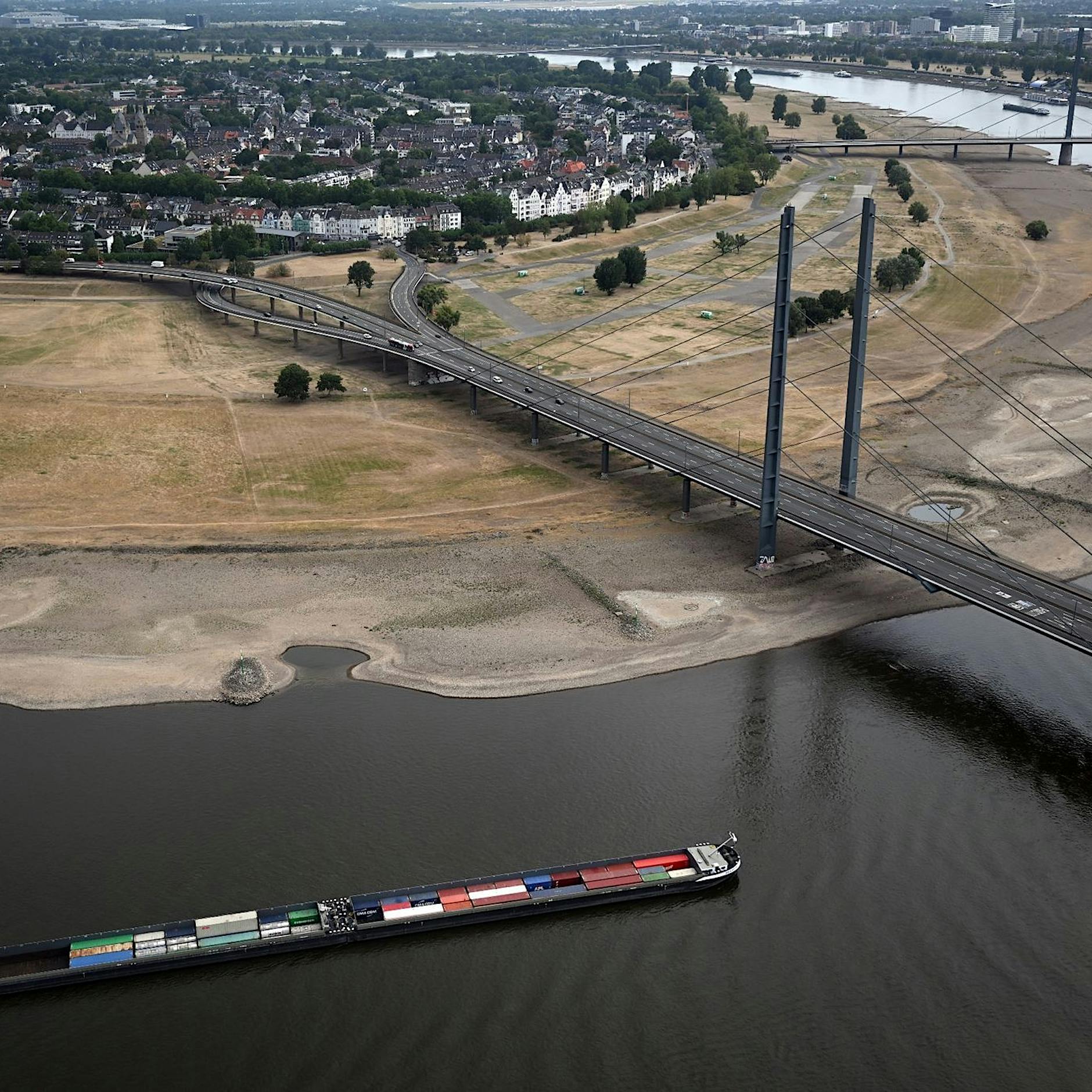 Klatsch mit dem Waschlappen! Warum Wassersparen nicht die Bürger allein angeht