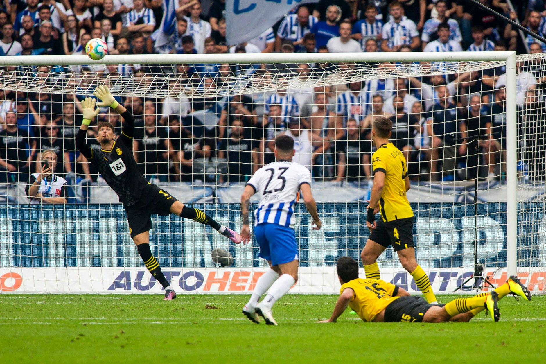 Nur vier Minuten nach seiner Einwechselung erzielte Marco Richter fast das 1:1 für Hertha BSC gegen Borussia Dortmund.