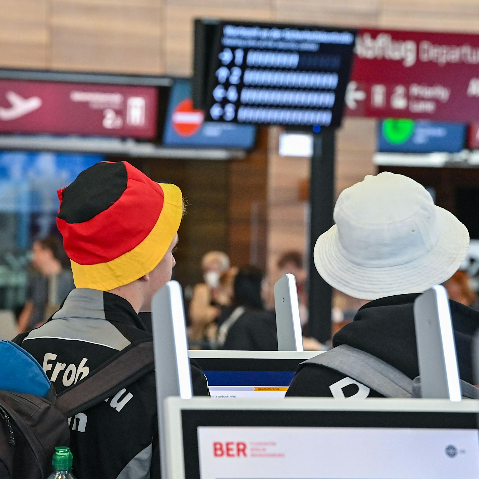 BER-Chefin: Deutscher Sonderweg bei Maskenpflicht „schwierig“