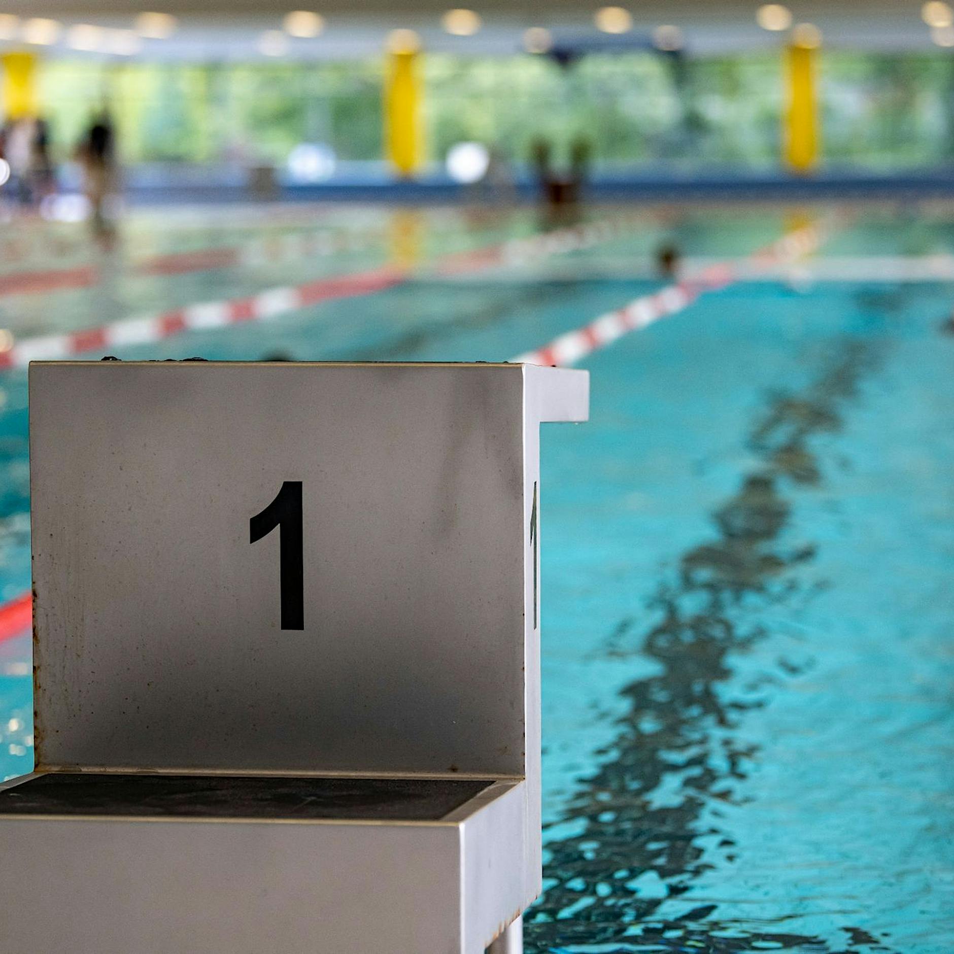 Kaltes Wasser in Berliner Bädern: Neoprenanzüge erlaubt