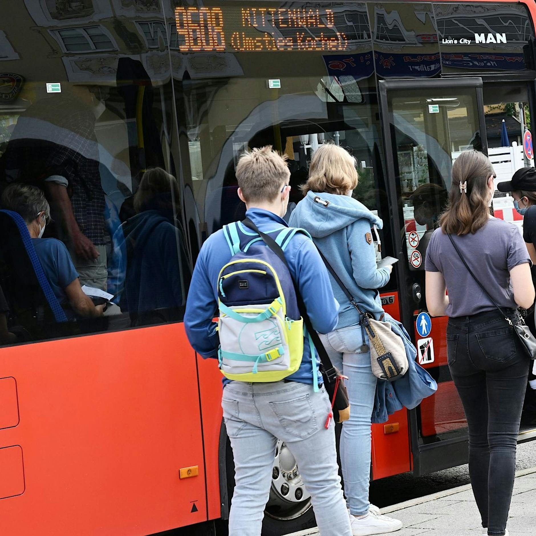 Steigende Spritpreise: Bus-Ausfälle drohen