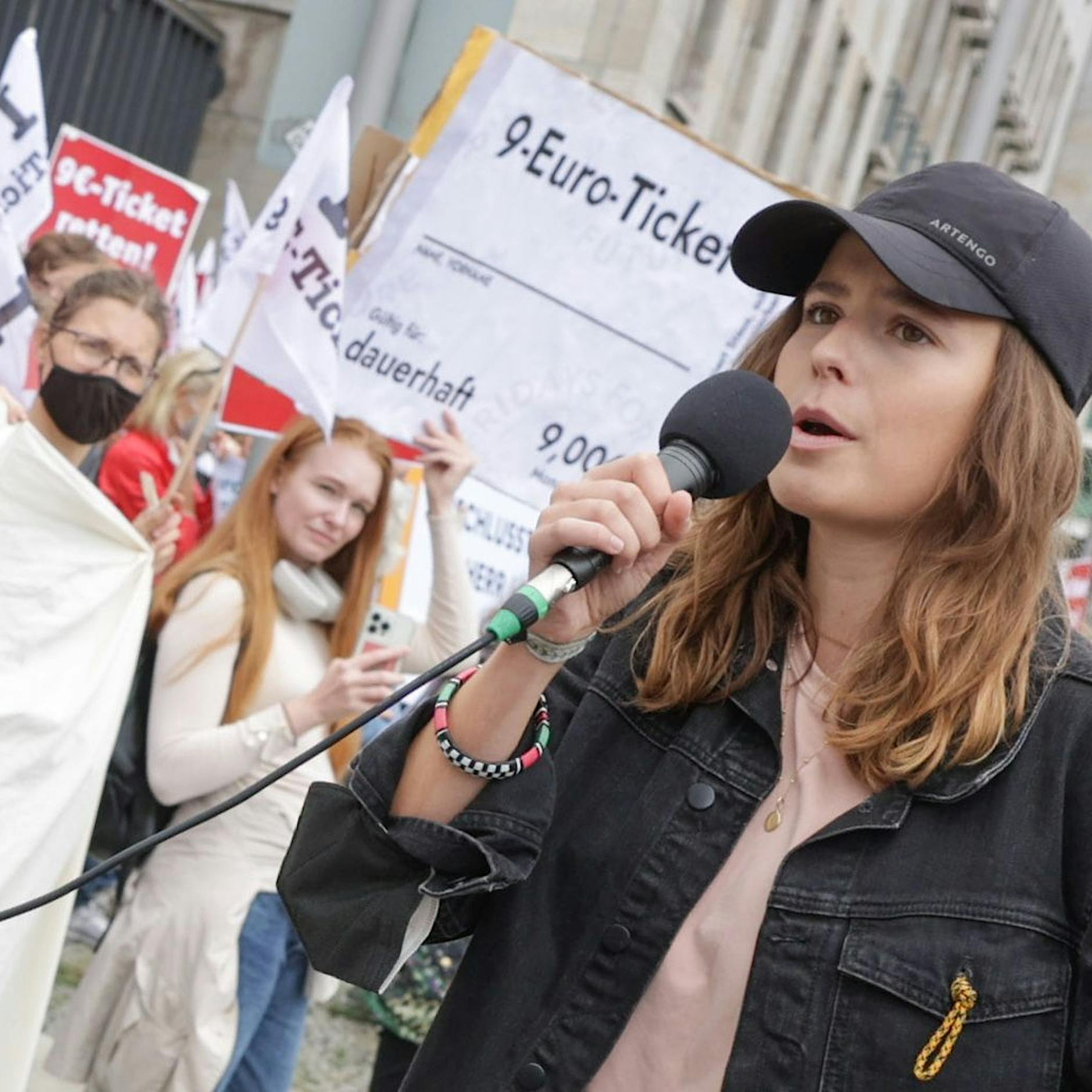 Verkehrschaos erwartet: Luisa Neubauer ruft für heute zum Klimastreik in Berlin auf