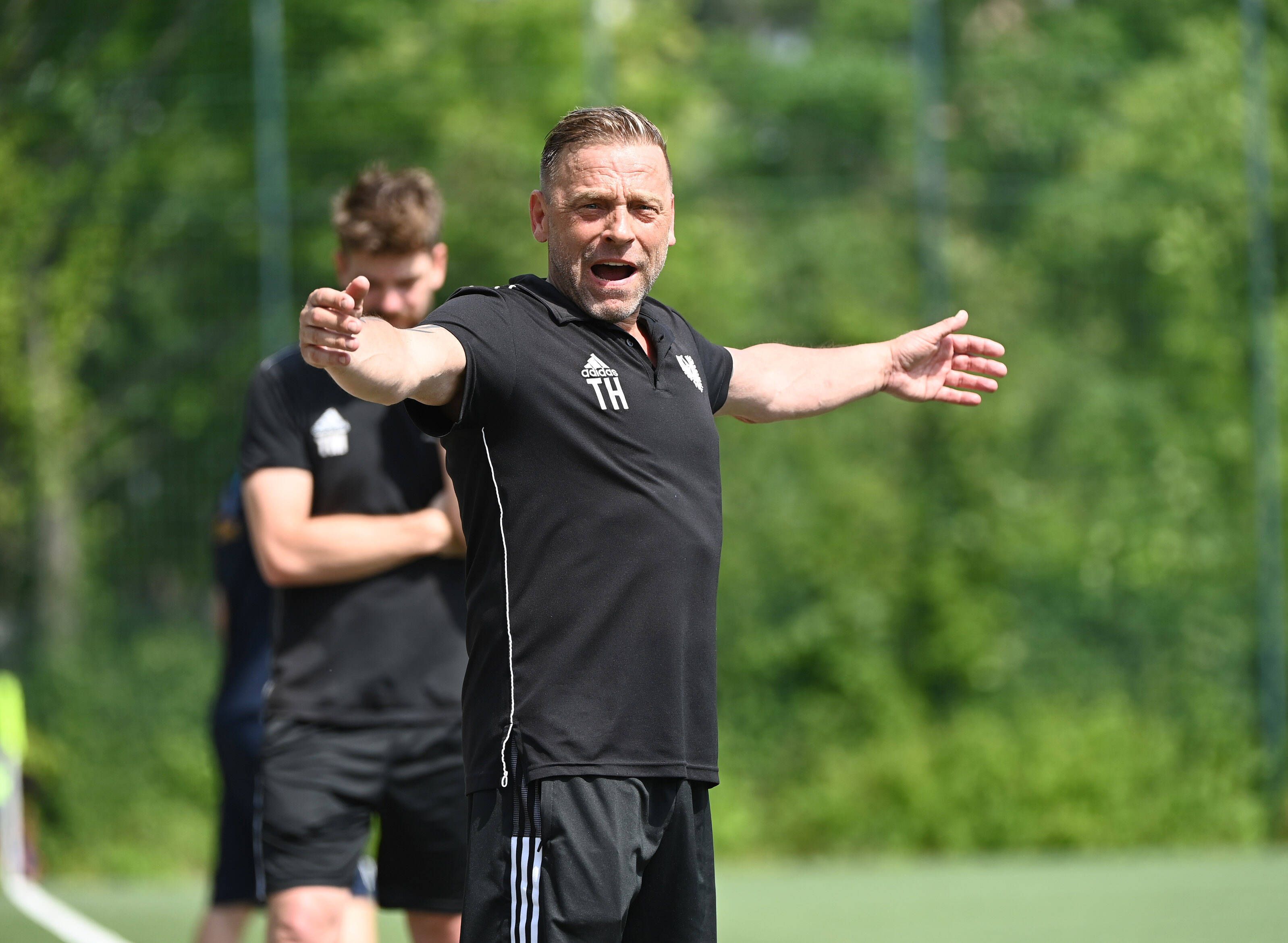 Berlins Weltmeister erkrankt: Große Sorge um BFC-Preussen-Trainer Icke Häßler