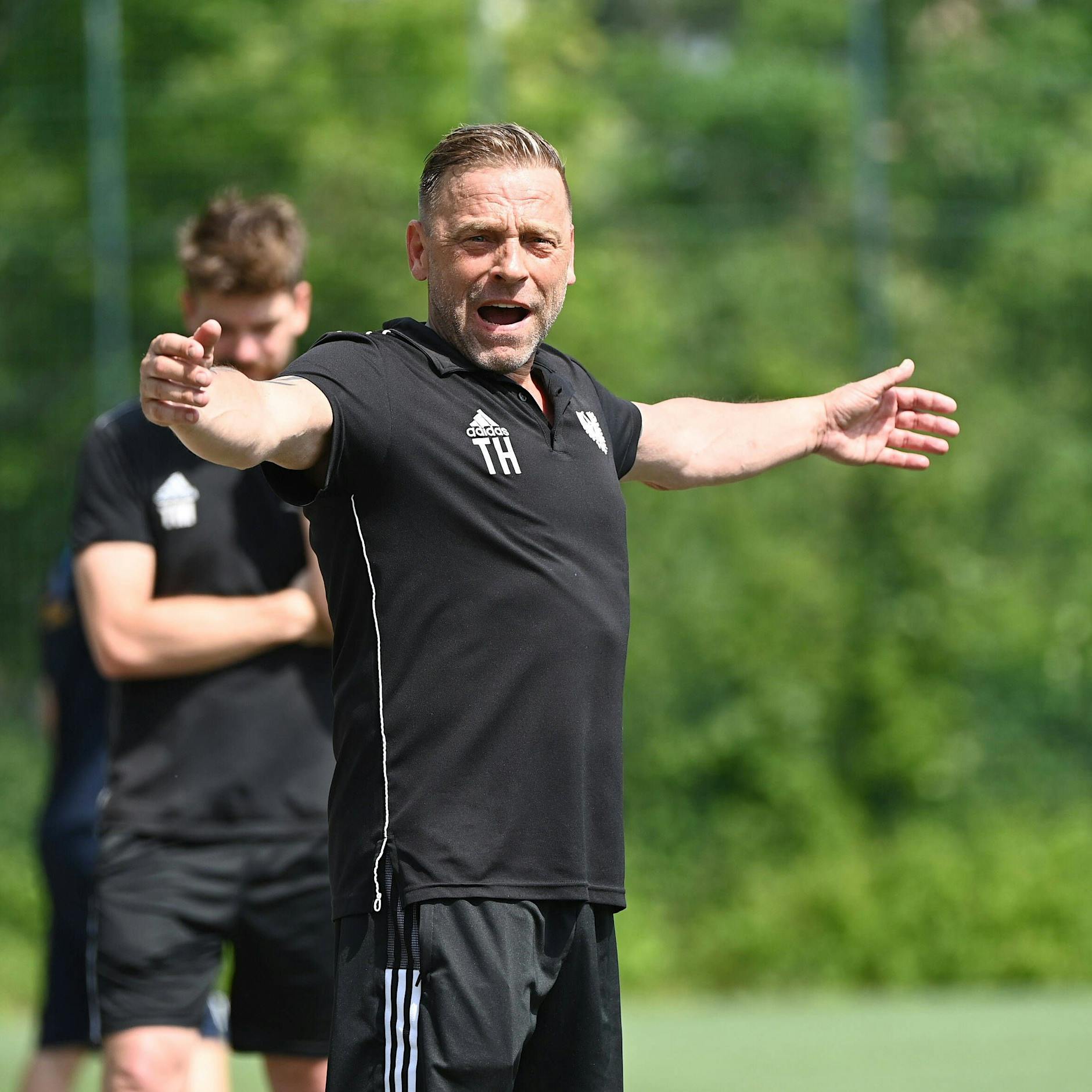 Berlins Weltmeister erkrankt: Große Sorge um BFC-Preussen-Trainer Icke Häßler