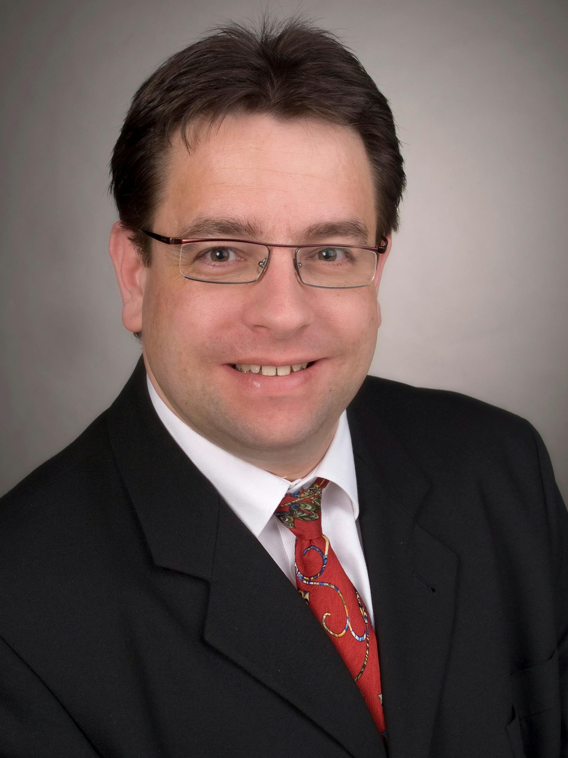 <strong>Jürgen Schmidt</strong> ist 55 Jahre alt. Er ist Diplom-Meteorologe und Geschäftsführer des Wetterdienstes Wetterkontor mit Sitz in Ingelheim bei Mainz.