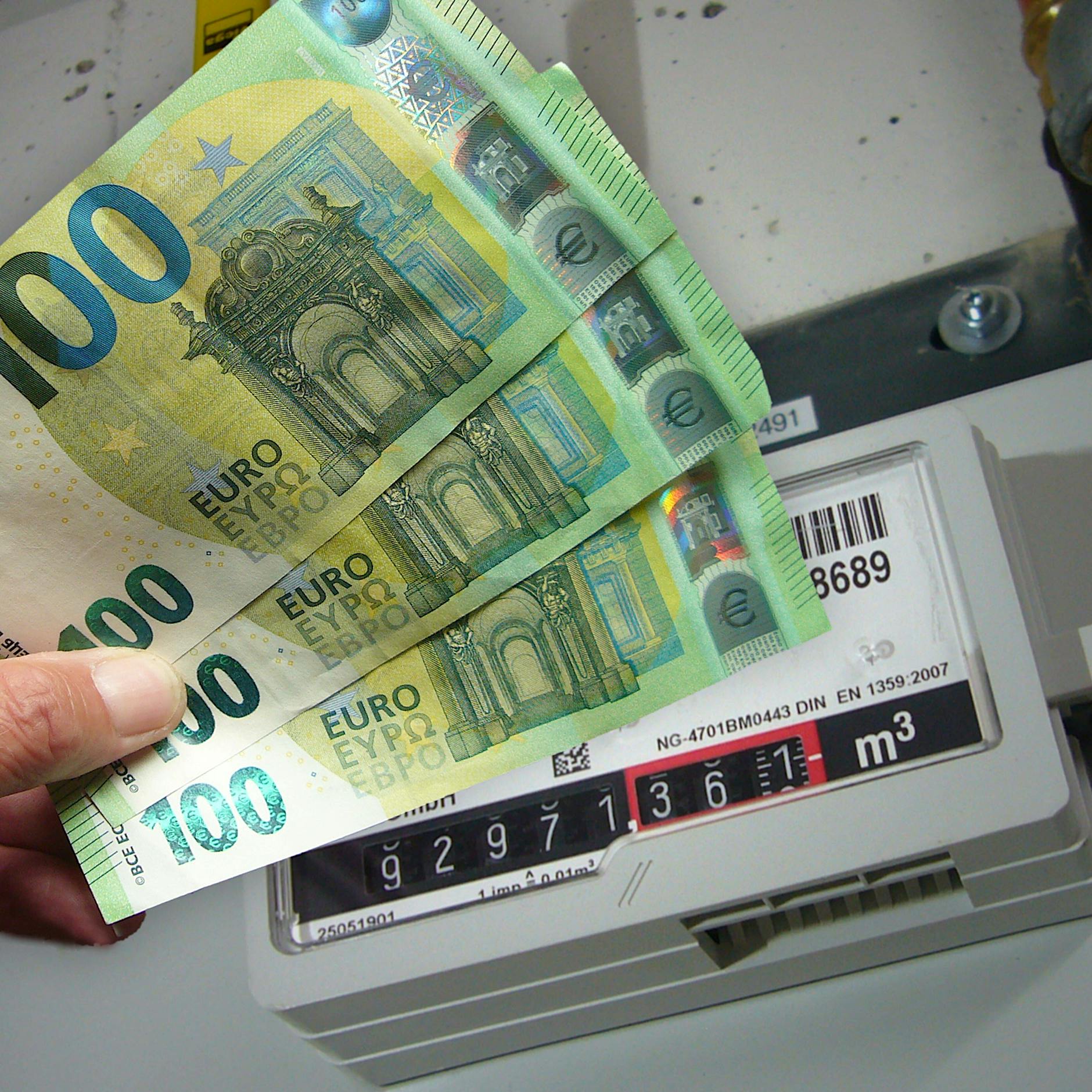 300 Euro Energiepauschale: Wer sie bekommt und was davon übrig bleibt