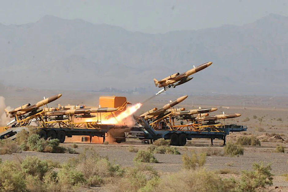 Iranische Militärdrohnen werden in die Luft geschossen (Symbolbild).&nbsp;