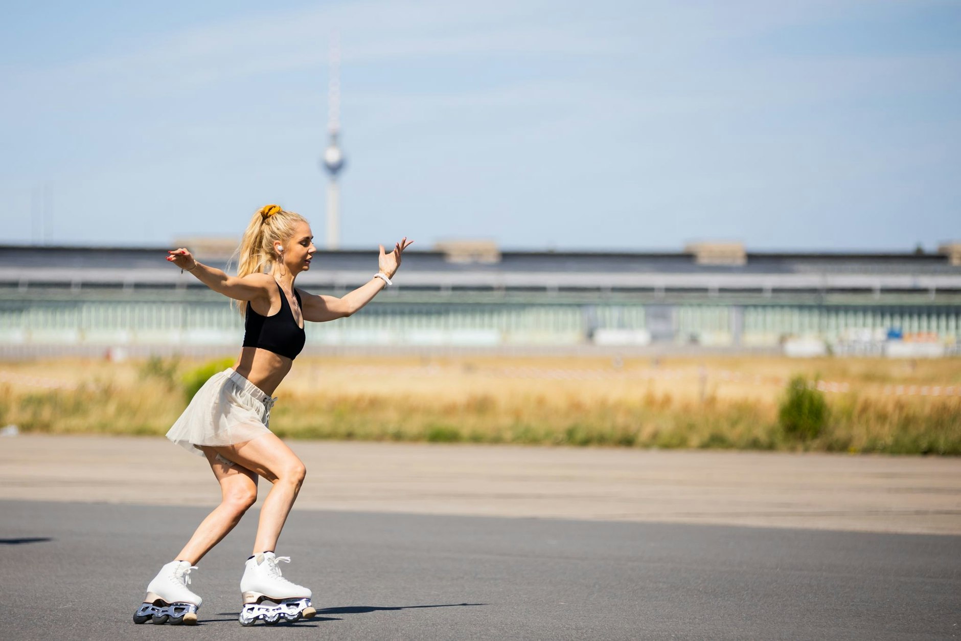 Die Berliner lieben ihr Tempelhofer Feld. Für das ehemalige Flughafengebäude fehlt aber ein tragfähiges Nutzungskonzept.