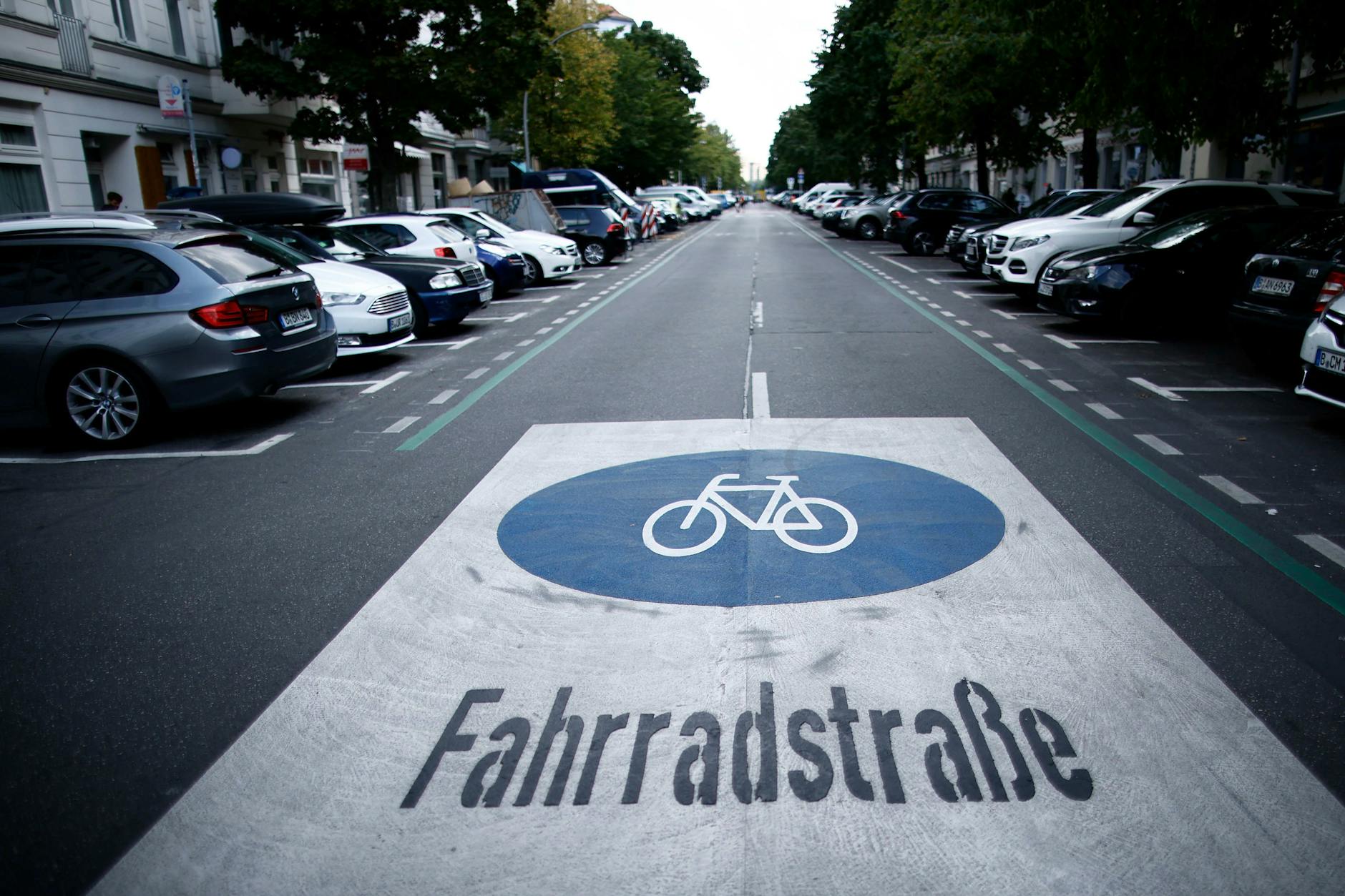 Berlin soll zur Fahrradstadt werden. Das sorgt für Konkurrenz und Konflikte bei den Parkplätzen.