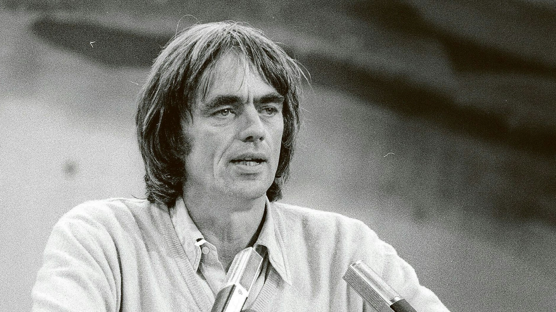 Hans-Christian Ströbele bei einem Grünen-Parteitag 1986.