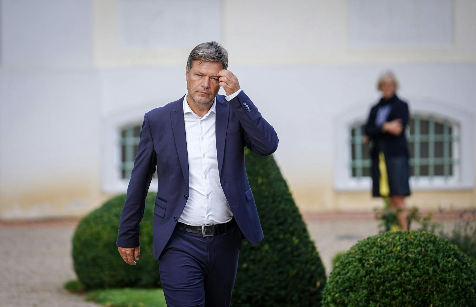 Wirtschaftsminister Robert Habeck will bei der Gasumlage nachbessern.