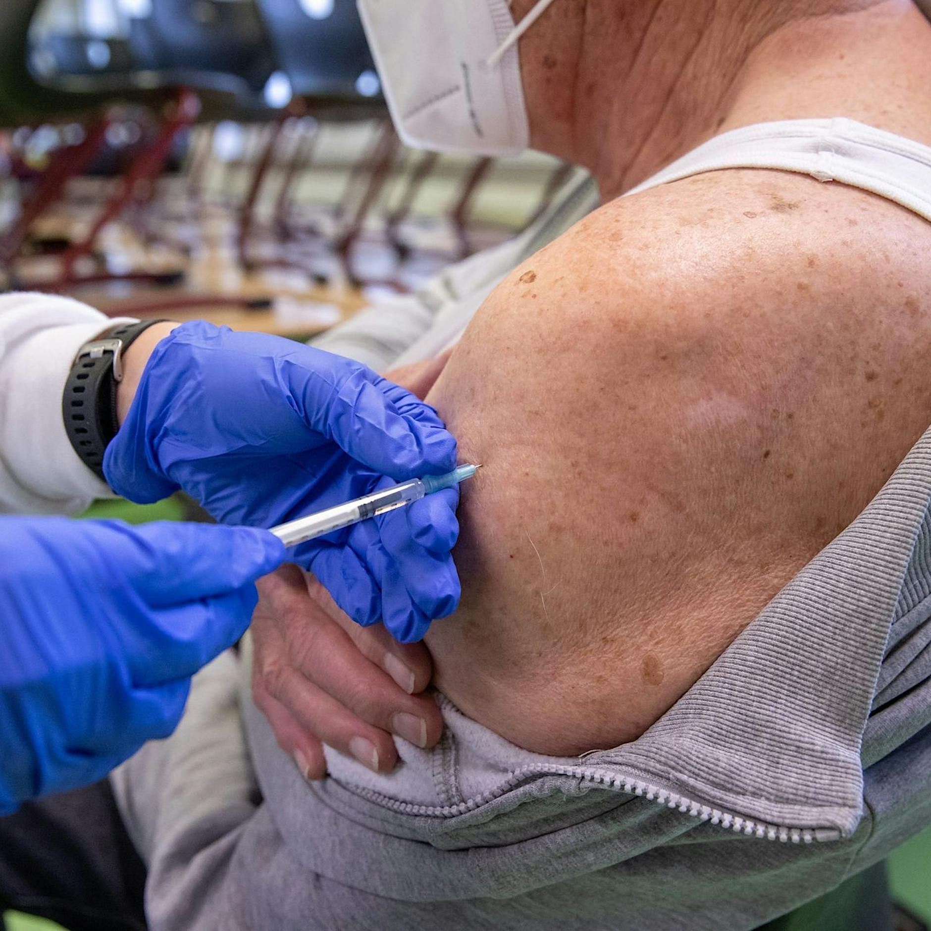 Impf-Booster auch gegen Omikron in Sicht – aber für wen?