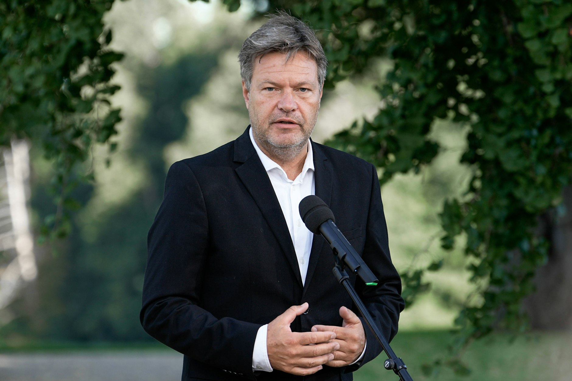 Brisanter Verdacht: Russische Spione sollen sich ins Wirtschaftsministerium von Robert Habeck (Grüne) eingeschlichen haben.