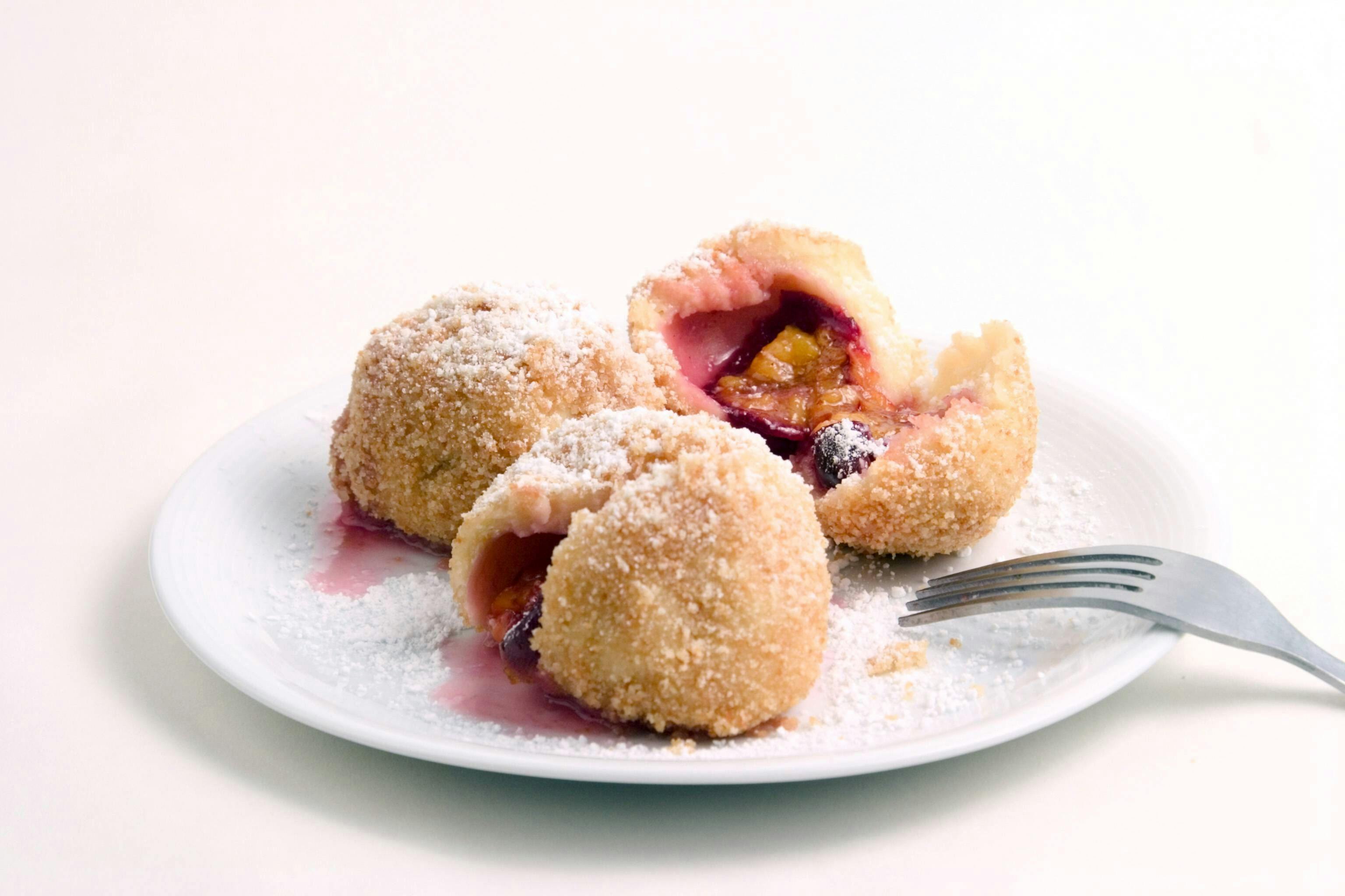 Einfaches Rezept für Zwetschgenknödel: So schmeckt der Klassiker wie in ...