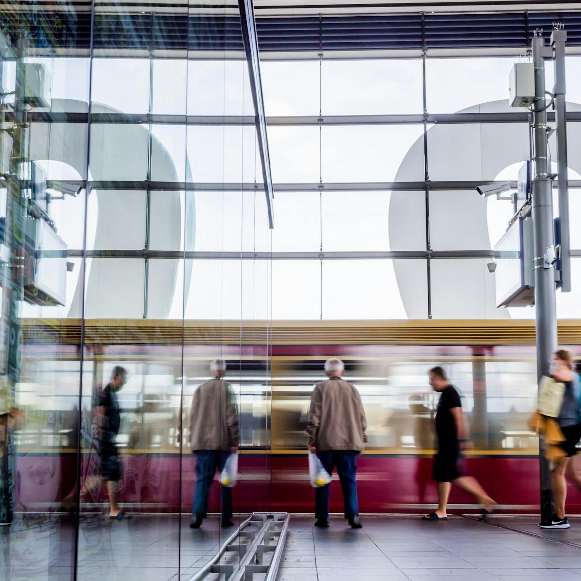 Klartext zum 9-Euro-Ticket-Nachfolger: Was soll es kosten? Wer soll das bezahlen? Warum wird der ÖPNV nicht kostenlos?