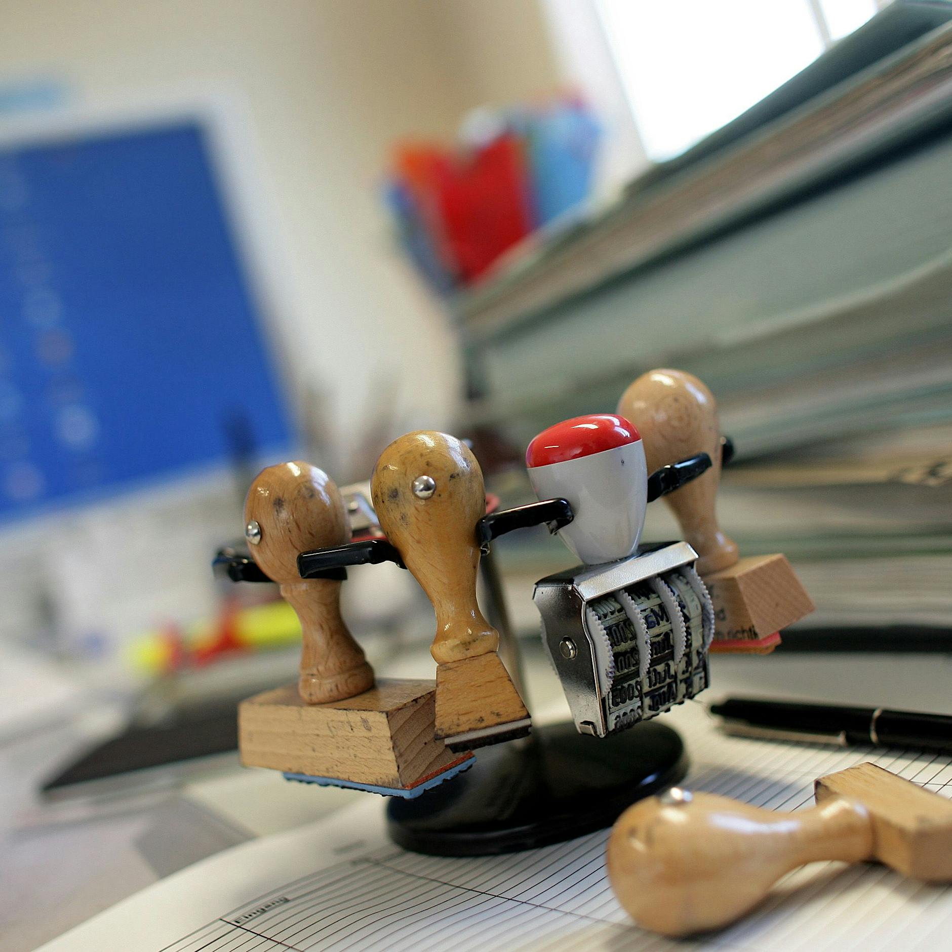 Deutsche vertrauen nicht mal mehr Beamten: Die Ampel muss eingreifen!