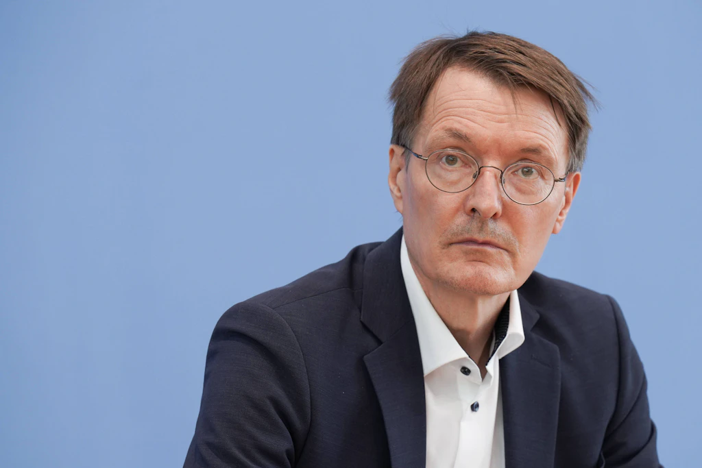 Lauterbach bei Lanz: Kann er auch noch anderes als Corona-Politik?