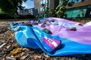 Update! Mutmaßlicher Täter (20) sitzt in U-Haft. Nach brutalem Übergriff auf CSD: Malte (25, trans) stirbt an schwersten Verletzungen – weil er andere schützen wollte