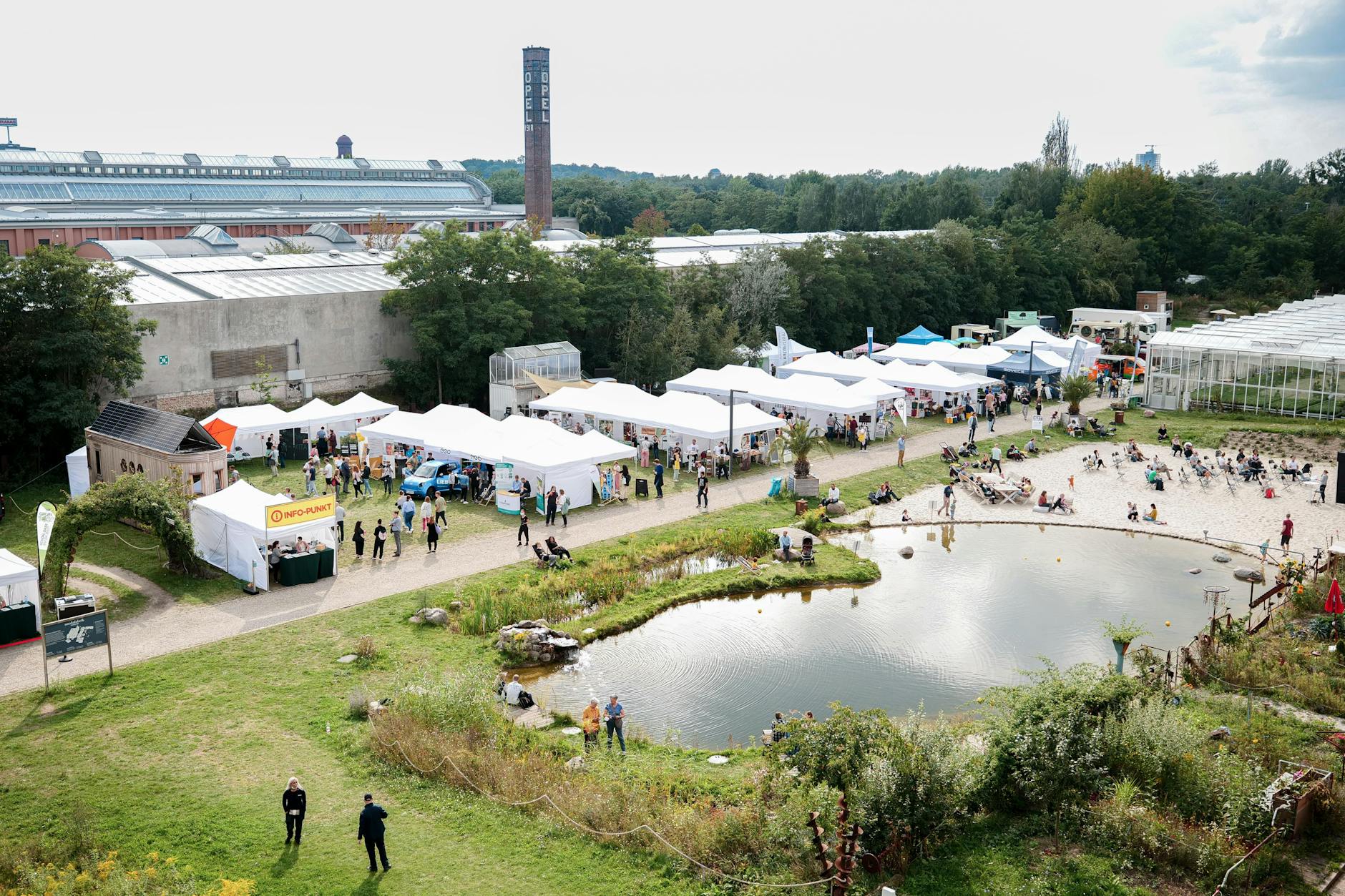 Die „Green World Tour“-Nachhaltigkeitsmesse findet am Wochenende in Berlin statt. Ziel der Messe ist es, die Besucher „vielfältig zu inspirieren, um ihren Alltag nachhaltiger zu gestalten“. 