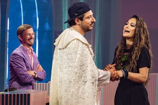 „Wer stiehlt mir die Show?“: Dieses Spiel ist KRASS! Nilam Farooq bringt Olli Schulz, Fahri Yardim und Joko Winterscheidt zum Weinen…