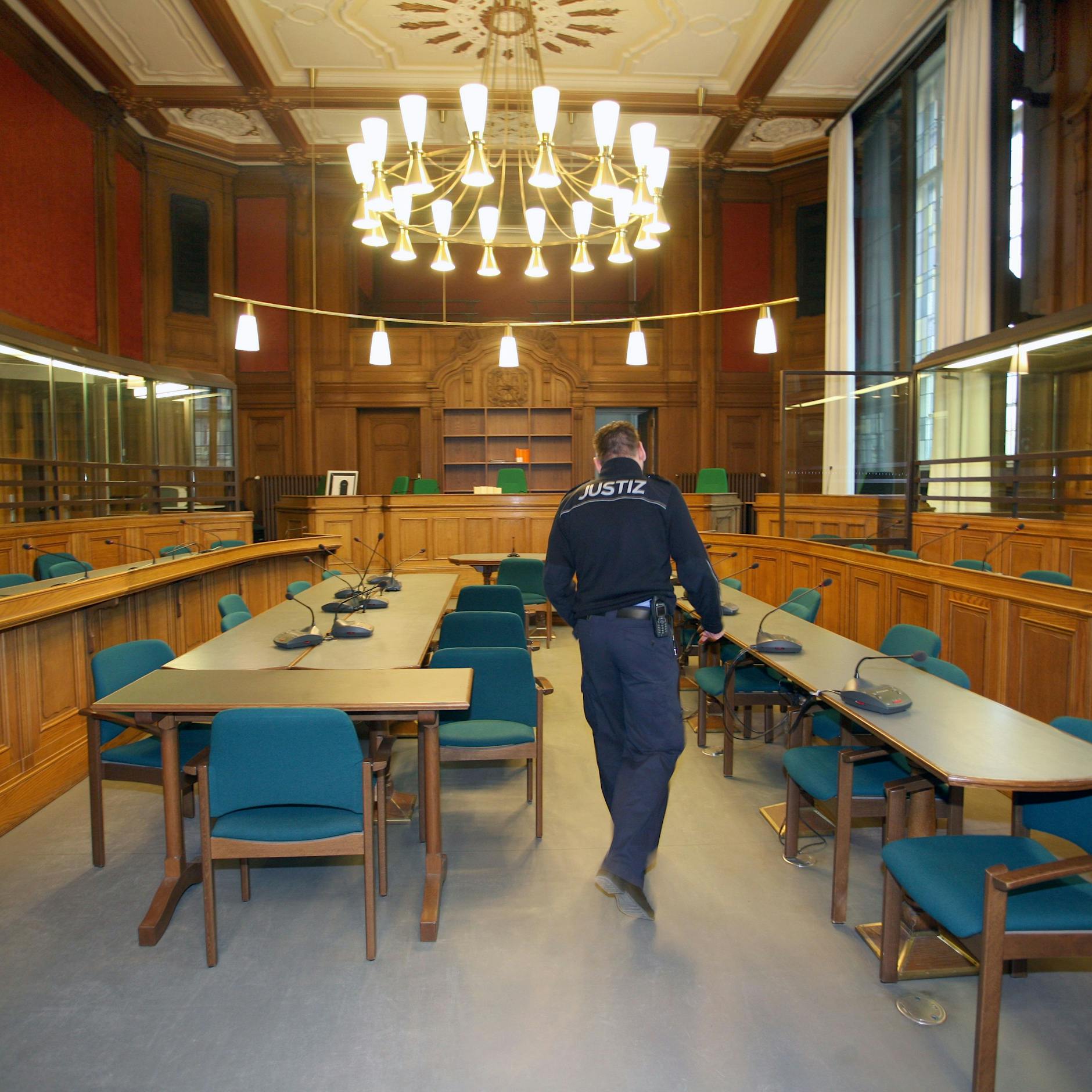 Sie verhandeln gegen Drogendealer: Berliner Richterinnen wegen Bedrohung unter Polizeischutz